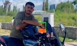 Traktörün römorkuna çarpan motosikletin sürücüsü öldü