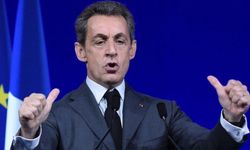 Eski Fransa Cumhurbaşkanı Sarkozy'ye 5 yıl hapis cezası