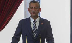 Özgür Özel, Ekrem İmamoğlu'nun duruşmasını takip etmek için Silivri'ye geldi