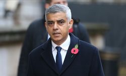 Trump, Londra'nın Müslüman Belediye Başkanı Khan’ı hedef aldı