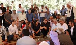 Niğde’de saldırılan Kürt işçilere ziyaret: Paralarının ödeneceği sırada saldırıya uğruyorlar