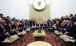 Şamil Tayyar: Meclis'teki fotoğraf yeni anayasa ve seçim ittifakına işaret ediyor