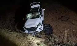 Ehliyetsiz sürücünün kontrolünden çıkan otomobil takla attı: 1 ölü, 4 yaralı