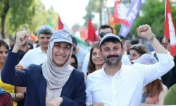 Akdeniz Belediyesi’nde yerlerine kayyım atanan eş başkanlar tahliye edildi