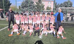 Alperenler U12 takımı ligi 3. sırada tamamladı