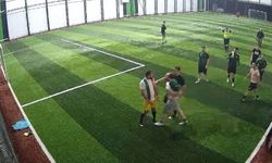 Halı sahada Amedspor forması giyen yurttaşa saldırı!