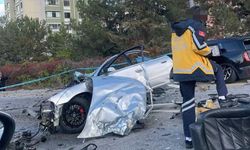 Ankara'da iki otomobil çarpıştı: 1 ölü, 2 yaralı