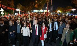 Ankara Cumhuriyet’in 102. yılında kırmızı-beyaza büründü