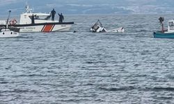 Çanakkale'de 3 kişinin öldüğü tekne, battığı yerden çıkarıldı