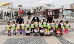 Çocuklar, trafik kurallarını eğlenerek öğreniyor
