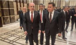 Mehmet Şimşek ve Ali Babacan, Beştepe’deki resepsiyonda yan yana!