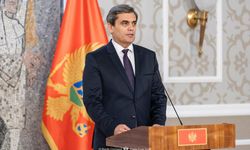 Karadağ'dan Türk vatandaşlarına vize açıklaması