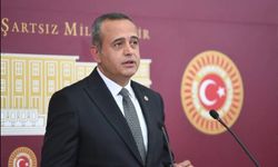 DEVA Partili Ertuğrul Kaya Mansur Yavaş’ı yollar üzerinden eleştirdi