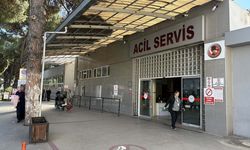 Hastane personeli 60 kişi gıda zehirlenmesi şüphesiyle acil servise başvurdu