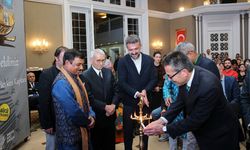 Hindistan’ın Işıklar Festivali Diwali, Ankara’da renkli görüntülere sahne oldu