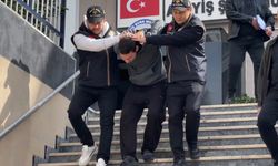 Avcılar'da 3 yıl önce zıpkın ve satırla yaraladığı abisini silahla öldürdü