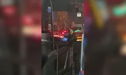 İETT şoförü ayağını uzattı seferini yaptı! Pes dedirten görüntüler