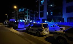 İzmir'de bir evde anne, baba ve oğulları tabancayla öldürülmüş halde bulundu