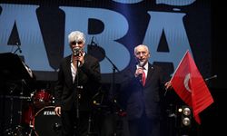 Burcu Güneş Yenimahalle’yi coşturdu