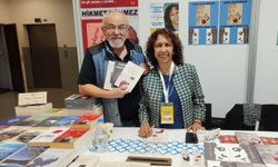 Ankara Kitap Fuarı: Eğitimci / yazar Ferda Balkaya Çetin kitaplarını imzaladı