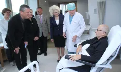 Özgür Özel’den Hikmet Çetin’e ziyaret
