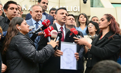 Bir ayda ikinci kez: CHP İstanbul İl Başkanı seçilen Özgür Çelik mazbatasını aldı