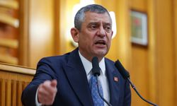 Özgür Özel: 67 bin cenaze var, siz İsrail'in düğün evinin defçisi gibi davranıyorsunuz!