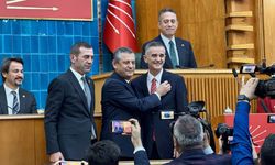 İYİ Parti'den ihraç edilmişti: Ümit Dikbayır, CHP'ye katıldı