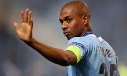 Brezilyalı futbolcu Fernandinho, kariyerine son verdi