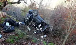 Kaçak göçmenleri taşıyan otomobil, devrildi: 8 yaralı