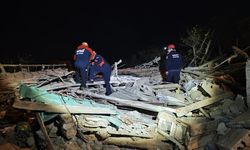 Çorum'da iki katlı metruk bina çöktü