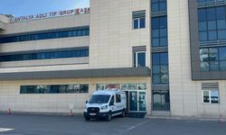 Antalya'da tartıştığı kişinin bıçakladığı güvenlik görevlisi öldü