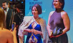 Altın Portakal'ın kırmızı halısında 'şıklık' yarışı