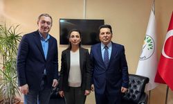 Ahmet Özer, DEM Parti Eş Genel Başkanları ile görüştü