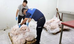 Antalya'da son kullanma tarihi geçmiş 25 ton tavuk ürünü imha edildi