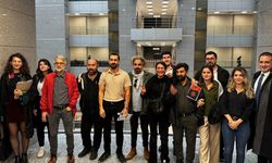Gazeteciler ve avukatlar 19 Mart davasından beraat etti