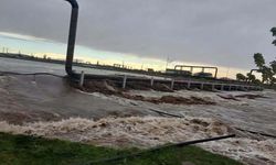 Çanakkale'de sağanak; Tuzla Çayı taştı