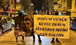 ‘Daltonlar’dan uzun namlulu silahlarla doğum günü kutlaması!