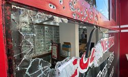 Eczaneye pompalı tüfekli saldırı