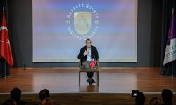 Erdal Beşikçioğlu, Beştepe Koleji'nde öğrencilerle bir araya geldi