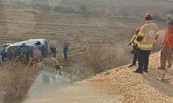 Eşine direksiyon eğitimi veriyordu: Şarampole yuvarlanan çift ağır yaralandı