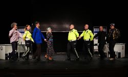 Etimesgut Belediyesi Emekli Tiyatrosu ‘Söz mü?’ oyunuyla yeni sezona başladı