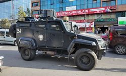 İstanbul’da kaldırıma bırakılmış el bombası bulundu!