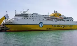 Çocuklu yolcu gemisinde pornografik görüntü izletildi