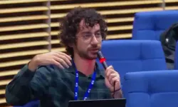 AB toplantısında soru soran gazeteci işinden oldu