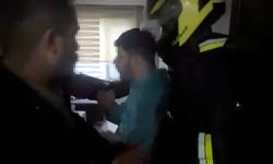 77 yıl hapis cezasıyla aranan firari, kurye kılığına giren polis tarafından yakalandı