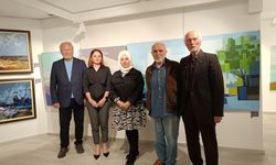 Ressam Atalay, doğayı spatula tekniğiyle yeniden kurguluyor