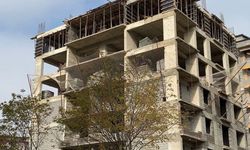 Yedinci kattan düşen 50 yaşındaki işçi yaşamını yitirdi