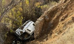 Konya'da öğrenci servisi, uçuruma yuvarlandı; 14 yaralı