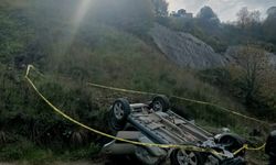 Otomobil, uçuruma devrildi: 1 ölü, 3 yaralı